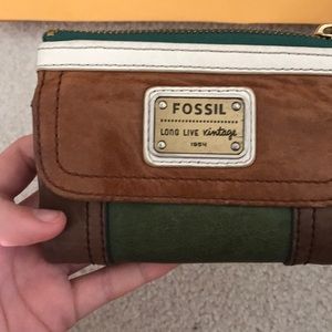 Fossil wallet